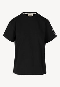 Czarny t-shirt z logo na rękawie TISHAM