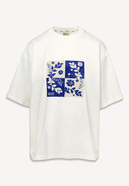 Kremowy t-shirt z grafiką COURT