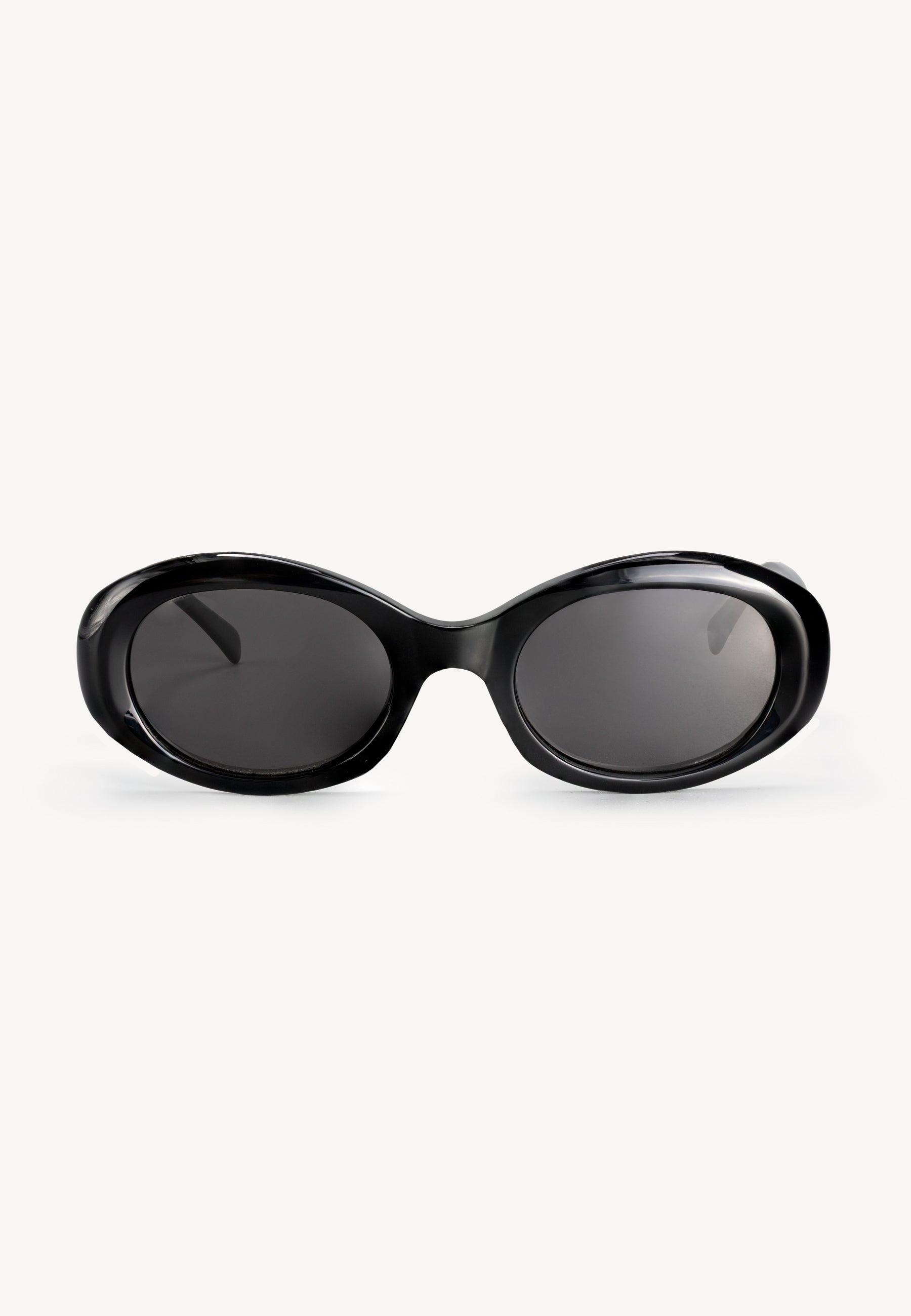 Czarne okulary przeciwsłoneczne BIZUU ENNA z owalną oprawką, widok z przodu – klasyczny retro design i jednolite szkła.