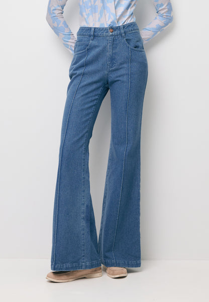 Niebieskie spodnie jeansowe flare BELINNA