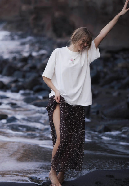 Kremowy T-shirt oversize z nadrukiem na plecach RIONA