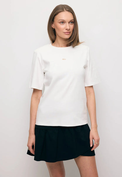 Kremowy T-shirt damski z poduszkami MELISA