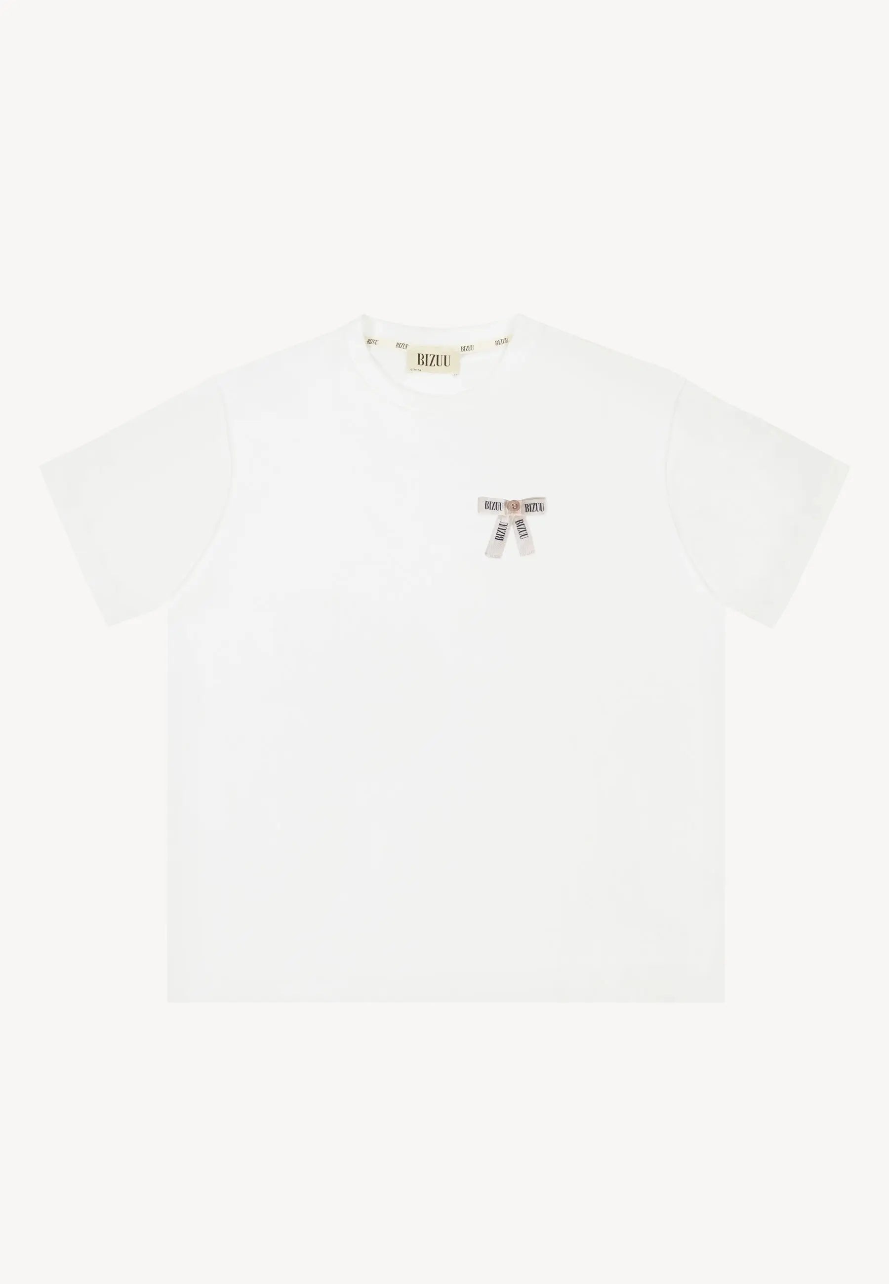 Biały T-shirt z logowaną kokardką TISHALLE.
